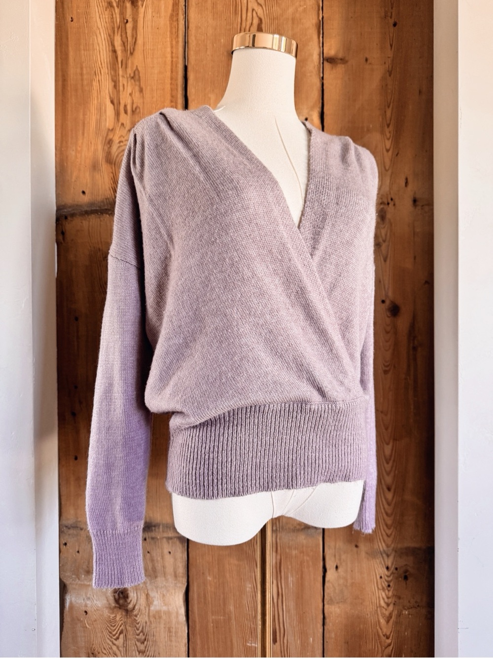 Sz XS ASTR The Label Lilac V-Neck Surplice Wrap Knit Sweater EUC